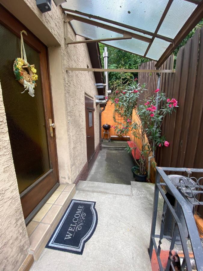 Проживание в семье Einfaches Haus Mit Privatzimmern Und Gemeinschaftsraeumen Хейльбронн